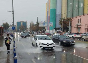 Meteoroloji'den İzmir için uyarı: Seçim günü sağanak yağış bekleniyor