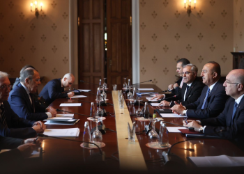 Mevlüt Çavuşoğlu, Rusya Dışişleri Bakanı Sergey Lavrov ile görüştü