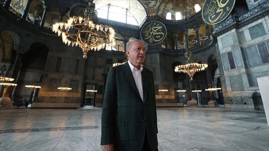 NYT: Erdoğan iktidarını korumak için Türk kültürüne yeniden yön verdi