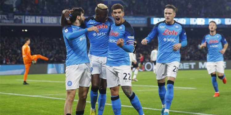 Napoli, şampiyonluğun ardından oyuncu sözleşmelerinde tasarrufa gidiyor