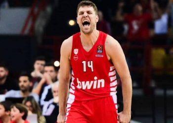 Olympiakos'un yıldızı Sasha Vezenkov, THY Avrupa Ligi'nde sezonun MVP'si seçildi
