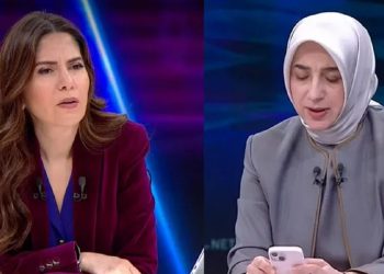 Özlem Zengin, canlı yayında o haberi okuyup tepki gösterdi: 'Son derece rahatsızım'