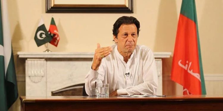 Pakistan'da, İmran Han'ın tutuklanmasının ardından protestolar başladı