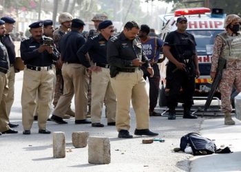 Pakistan'da okulda saldırı: Yedi kişi öldürüldü