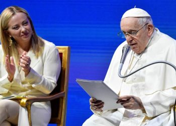 Papa Francis: İtalya'da çocukların yerini evcil hayvanlar alıyor