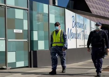 Polis 95 yaşındaki demans hastası kadını şok tabancasıyla yaraladı