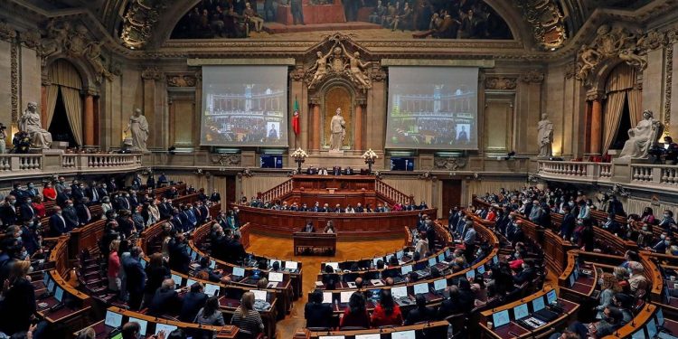 Portekiz parlamentosu 'kısmi ötanazi' yasasını onayladı