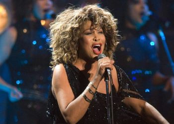 Rock'n Roll'un kraliçesi Tina Turner hayatını kaybetti