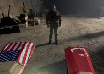 Rusya'nın Ukrayna'yı işgalinde büyük rol oynayan paralı asker grubu Wagner, Ukrayna'nın Bakmut şehrinde savaşırken ölen bir ABD vatandaşının ve patlamış bir binada ölü bulunan Türk vatandaşının cesetlerini ülkelerine geri göndereceklerini açıkladı.