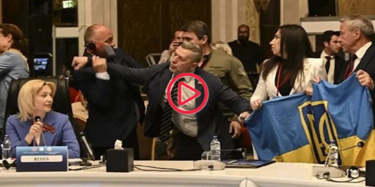 Rus ve Ukraynalı yetkililer, Ankara’da yumruk yumruğa birbirine girdi