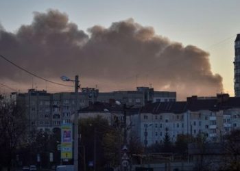 Rusya’dan Kiev’e yoğun hava saldırısı
