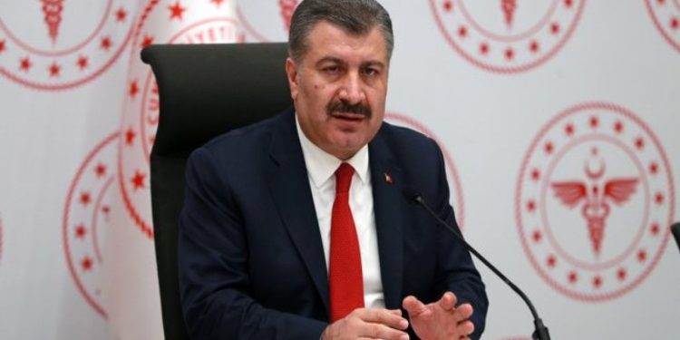 Sağlık Bakanı Koca’dan Kızılay Başkanı Kınık’a istifa çağrısı