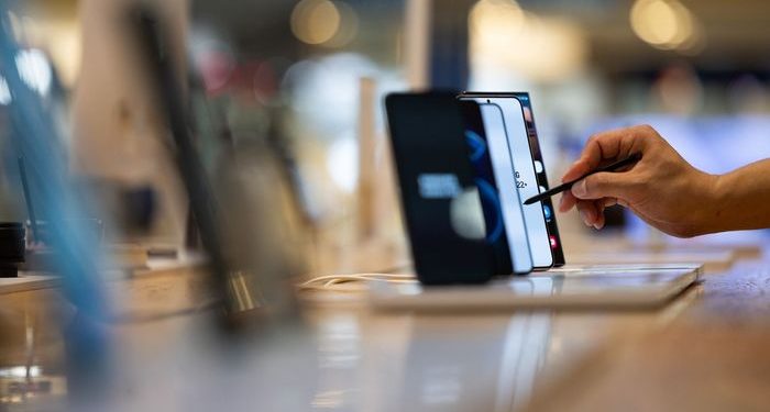 Samsung yola Google’la devam edecek