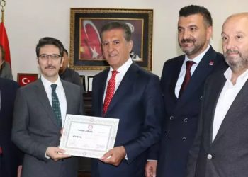 Sarıgül mazbatasını aldı, 32 yıl sonra Meclis’e gidiyor