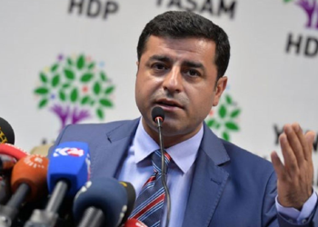 Selahattin Demirtaş'tan ikinci tur paylaşımı: Farkındayız değil mi?