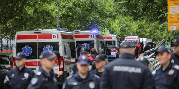Sırbistan'da okul saldırısı: 14 yaşındaki çocuk dokuz kişiyi öldürdü