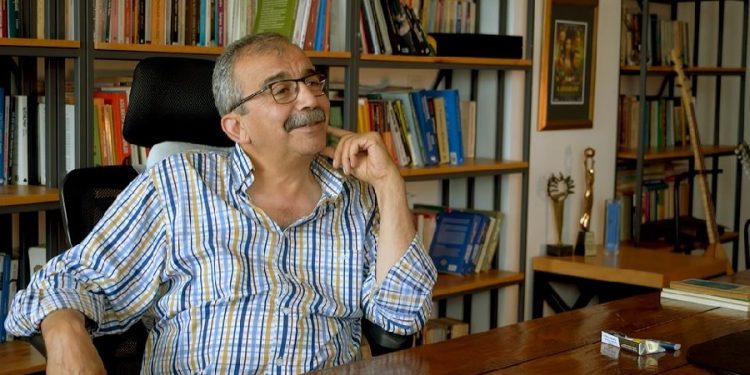 Sırrı Süreyya Önder: Demokratik dönüşümün KHK’lılardan başlaması kaçınılmazdır