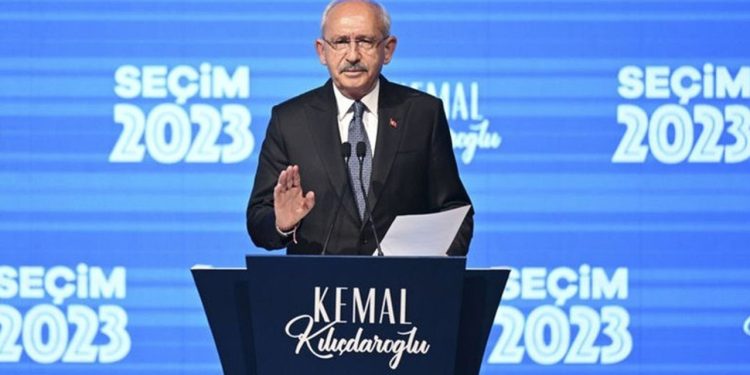 Siyaset bilimci Mustafa Sönmez: ‘‘Yeni bir maça çıkış işareti verdi Kılıçdaroğlu. İlk turda gördüğümüz heyecan yeniden yeşerecek''