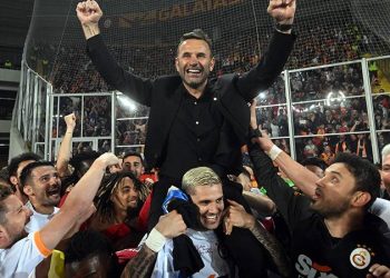 Süper Lig'de 2022-2023 sezonu şampiyonu Galatasaray!