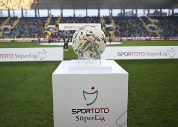 Süper Lig'de haftanın programı ve maçları yönetecek hakemler