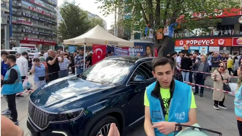 TOGG AKP'nin seçim standında sergileniyor