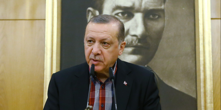 Tarihçi Olivier Bouquet: Türk halkı seçimleri demokrasi değil milliyetçilik referandumu olarak görüyor