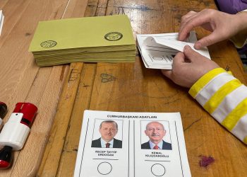 Türkiye ikinci tur oylaması için sandık başında