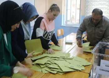 Türkiye seçimini yaptı: Büyükşehirlerde son durum ne?