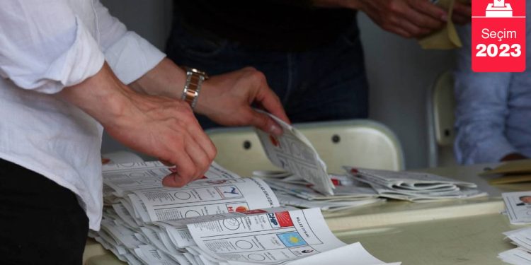 Türkiye seçimleri için gelen İspanyol gözlemciler sınırdıșı edildi