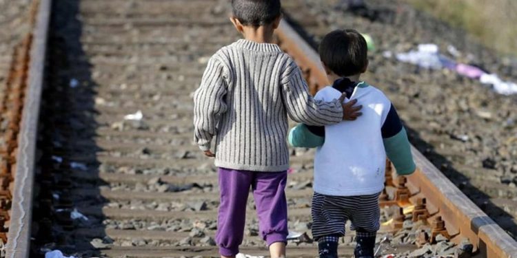 Türkiye'de iki çocuktan biri yoksulluk çekiyor