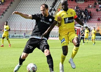 Ümraniyespor, Süper Lig'e veda etti