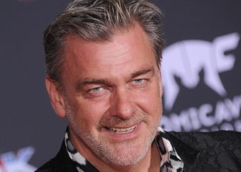 Ünlü oyuncu Ray Stevenson hayatını kaybetti
