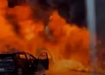 urdunde aracla carpisan akaryakit tankeri alev aldi