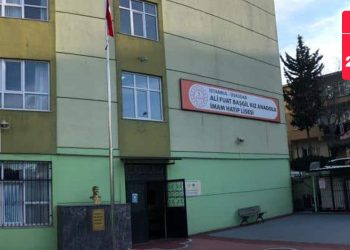 Üsküdar'da oy verme işlemi sırasında yangın