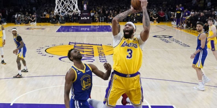 Warriors'ı yenen Lakers, seride 3-1 öne geçti