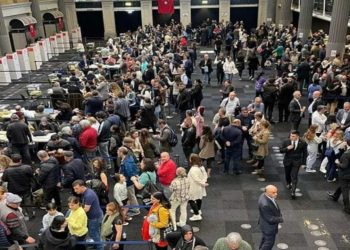 YSK, Almanya'da 9 merkezde seçimi iptal etti