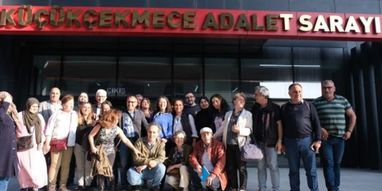 Yargılanan 14 Cumartesi Annesi beraat etti