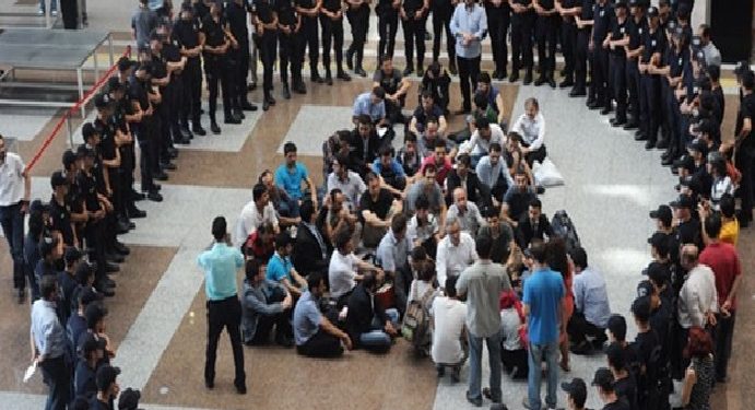 Yargıtay, 17 Aralık soruşturmasını yürüten polislerin cezasını onadı: “Karar çöp hükmünde!”
