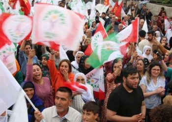 Yeşil Sol Dörtyol'da: Depremde yaşatılanların öfkesi sandıklarda buluşacak