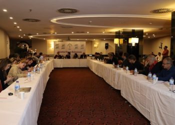 Yeşil Sol Parti gazeteci ve yazarlarla buluştu: Tekçi anlayış yıkılmalı