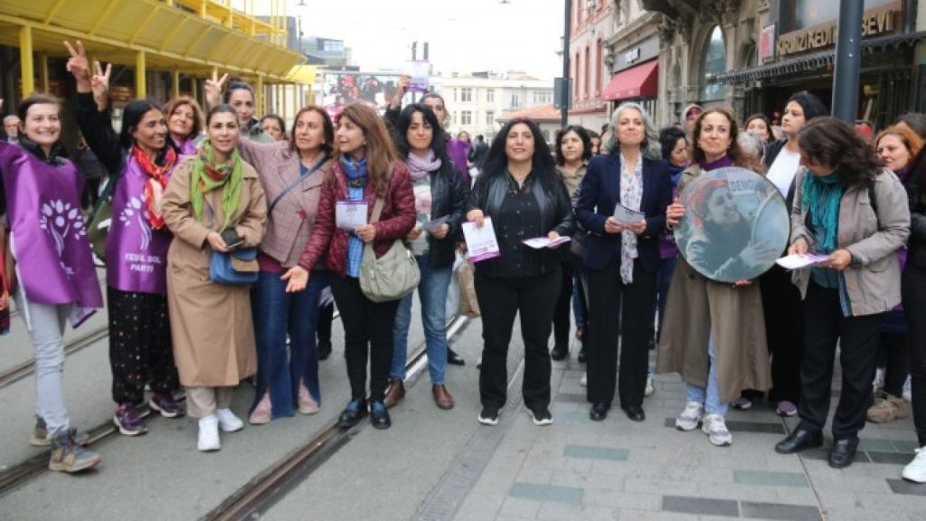 Yeşil Sol'dan Yoğurtçu Parkı'na çağrı: Yeni yaşamı kurmaya geliyoruz