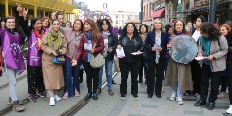 Yeşil Sol'dan Yoğurtçu Parkı'na çağrı: Yeni yaşamı kurmaya geliyoruz