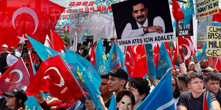 Yeşilden griye dönen Bursa’da tercihler de dönüşür mü?