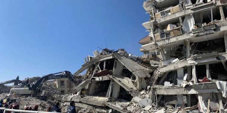 Yıkım ihalesini alan şirket, ‘depremzedelerin eşyalarına el koydu’ iddiası