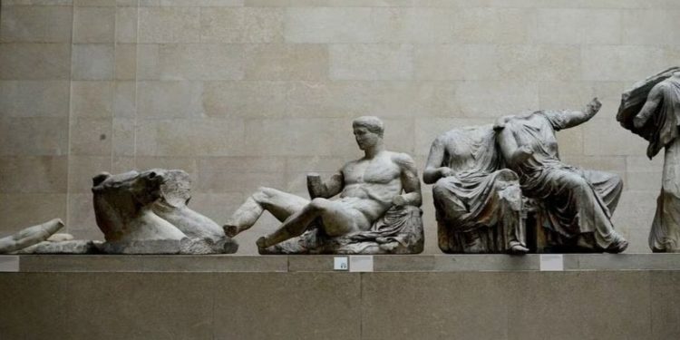 Yunanistan yağmalanan yüzlerce arkeolojik eseri geri alıyor