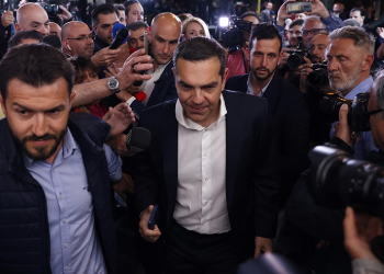 Yunanistan'da 'hükümet kurma çıkmazı': Ana muhalefet lideri Çipras da görevi iade etti