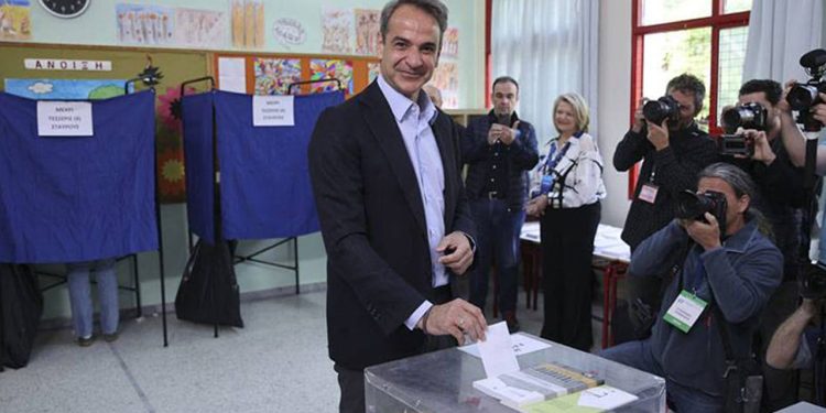 Yunanistan’da oy verme işlemi sona erdi: Sandık çıkış anketlerine göre Miçotakis önde