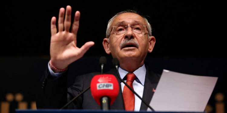 Kılıçdaroğlu’ndan Erdoğan’a çağrı: “Gel TRT’de istediğin gazetecilerin sorularını yanıtlayalım”