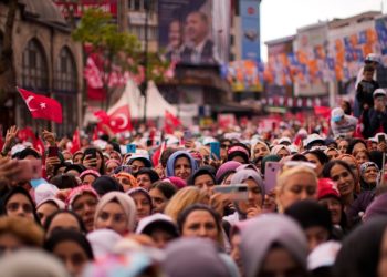 “İkinci tur seçime giden Türkiye’nin önünde büyük iç meseleler var”