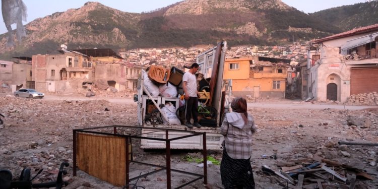 Depremde yerle bir olan Hatay’da hayat normale dönmüyor